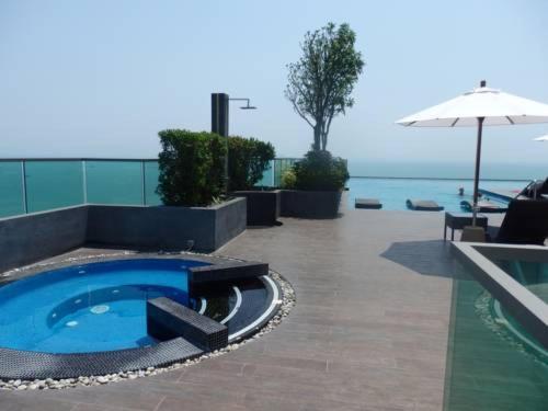 Stunning Sea View Condo On The Beach - Monthly Stay Pattaya ภายนอก รูปภาพ