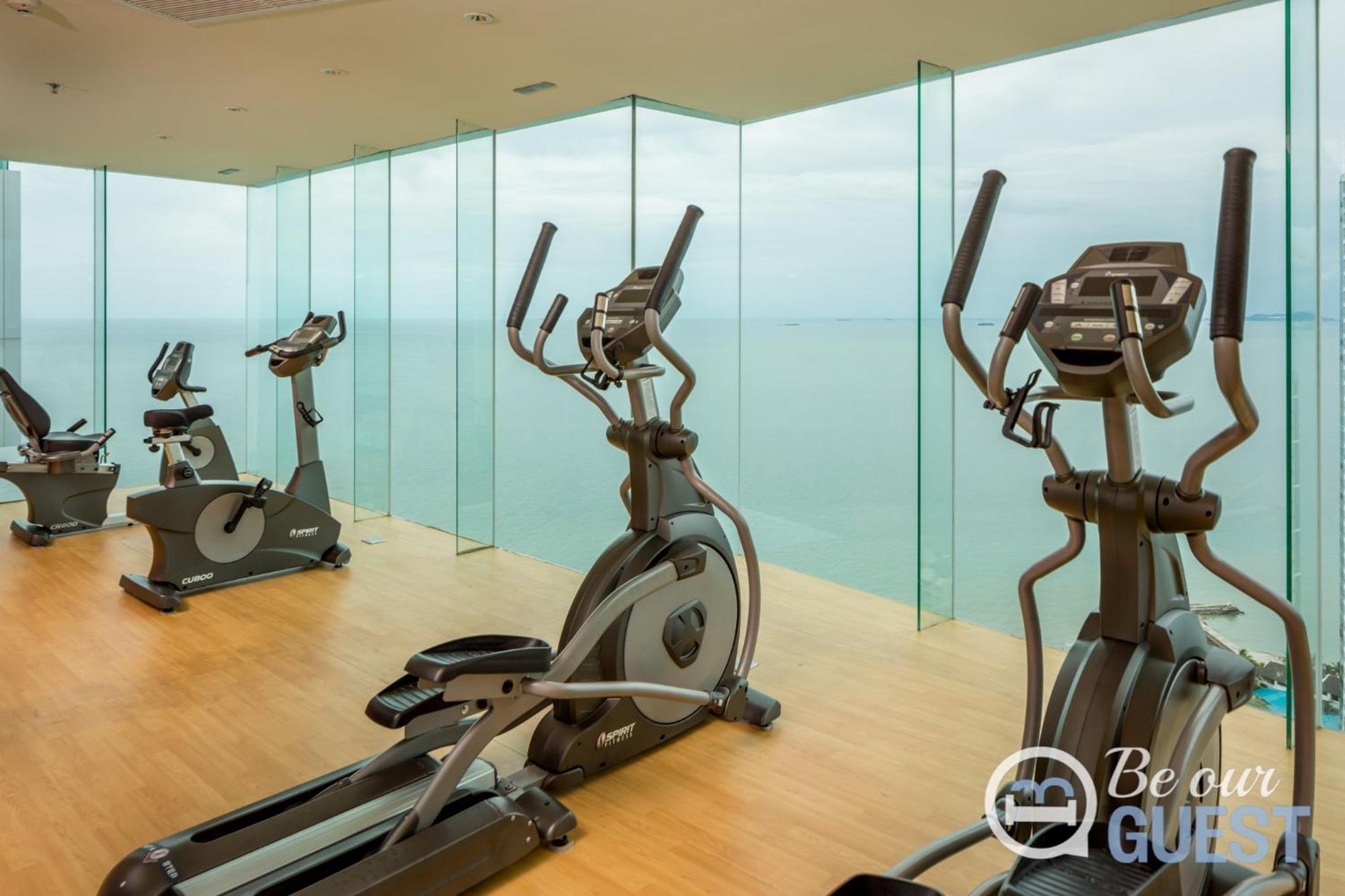 Stunning Sea View Condo On The Beach - Monthly Stay Pattaya ภายนอก รูปภาพ