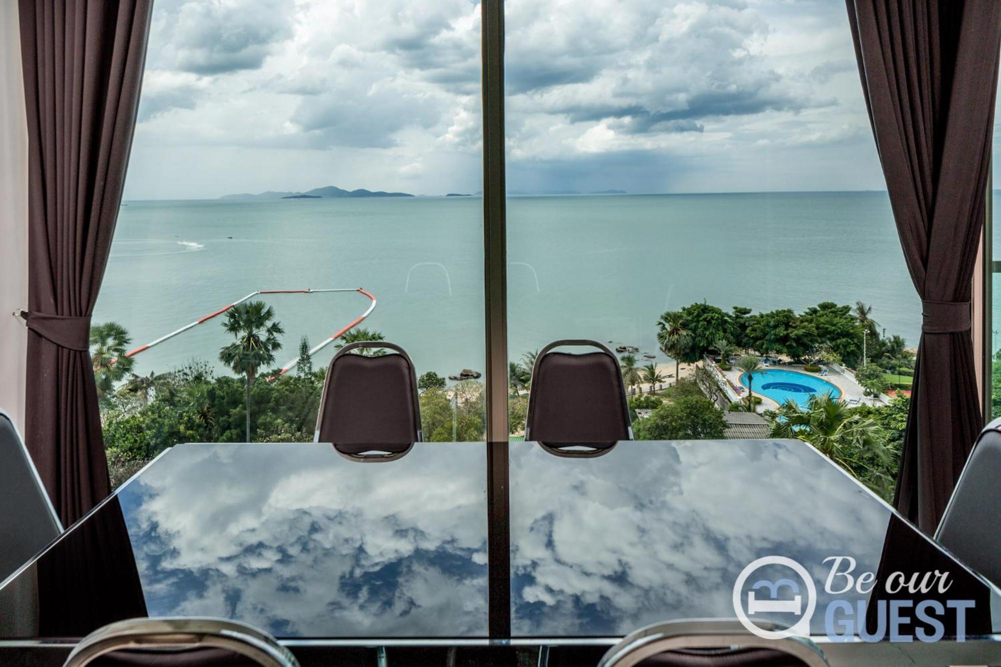 Stunning Sea View Condo On The Beach - Monthly Stay Pattaya ภายนอก รูปภาพ
